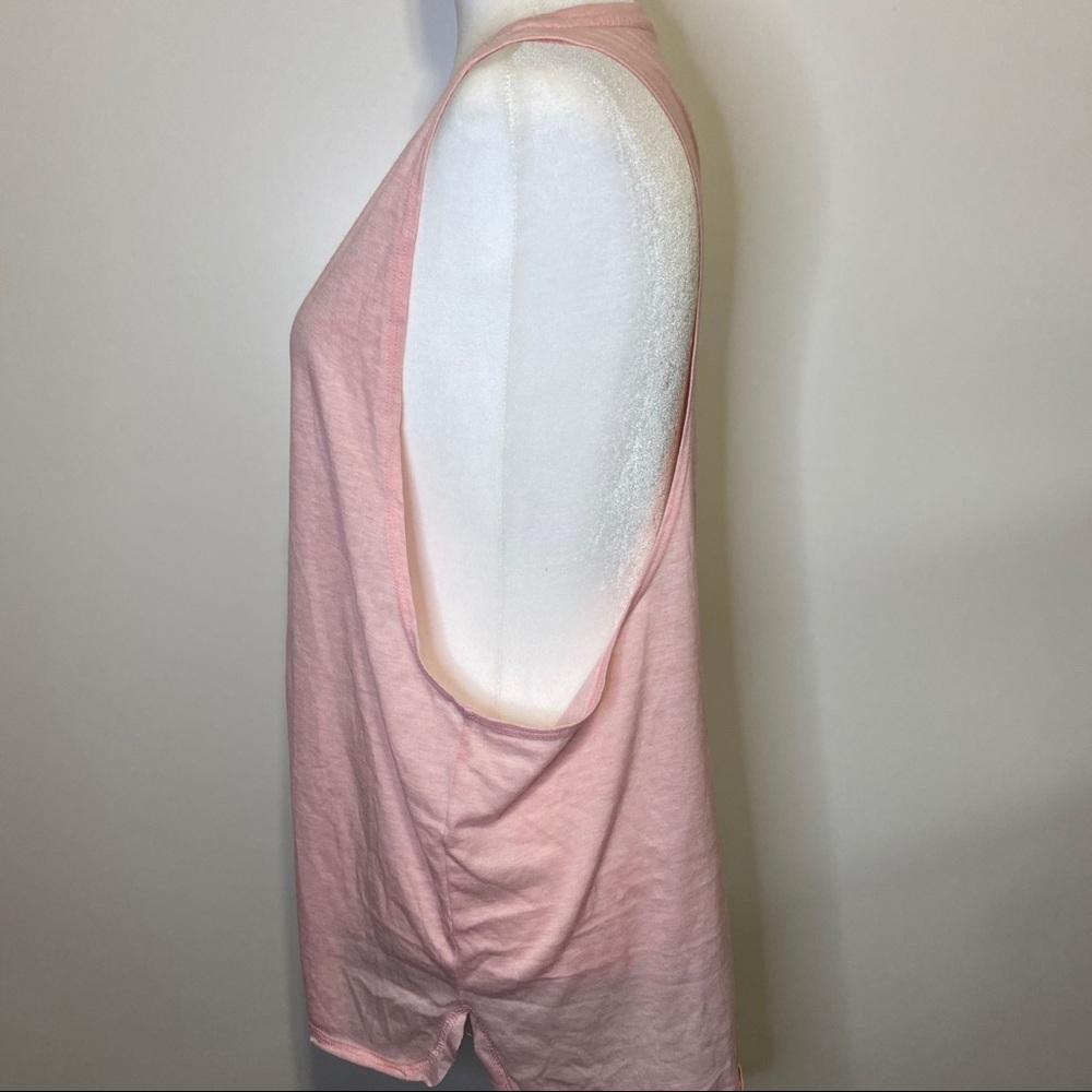 Pink Workout Tank size M/L - Picture 4 of 7
